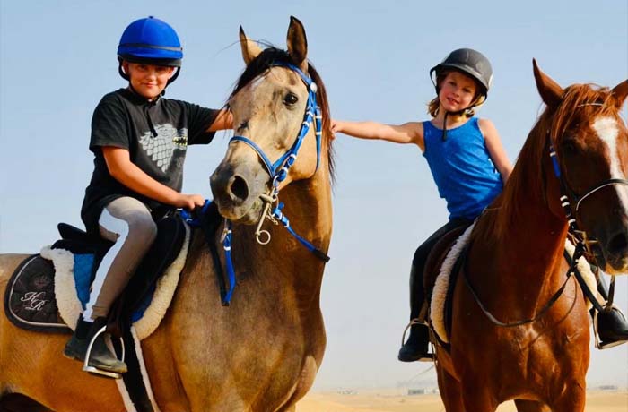 dubai desert horse ride
